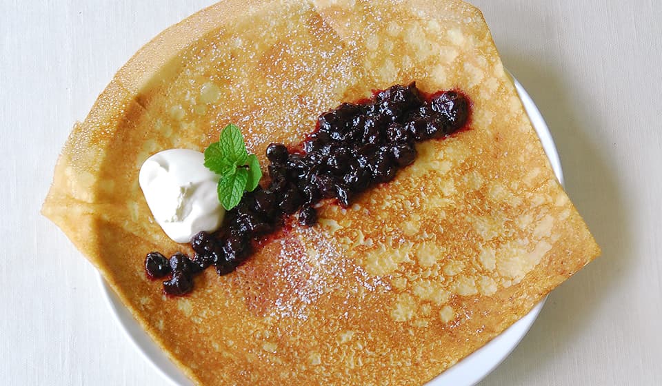 ブルーベリージャム クリーム添え