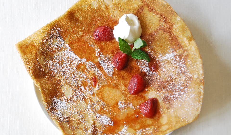 イチゴジャム クリーム添え